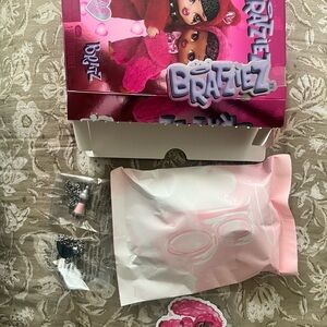 Bratz Pink and Black Accessories Set